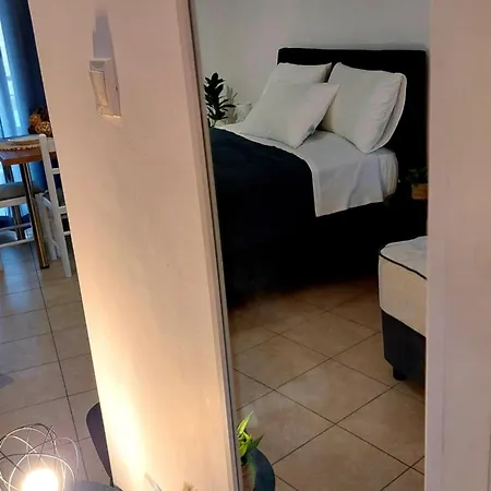 White Ruby Sea Side קאבאלה