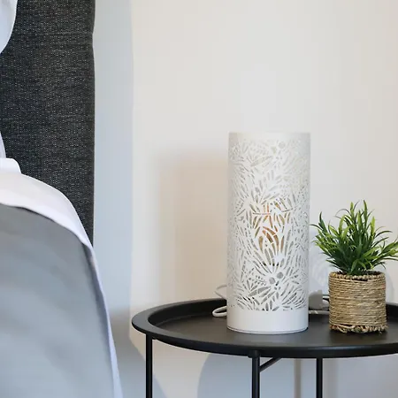 דירה White Ruby Sea Side *