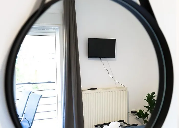 White Ruby Sea Side 아파트 카발라