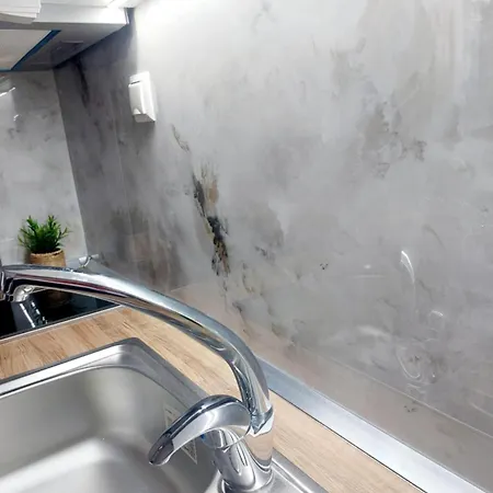 White Ruby Sea Side Apartment *