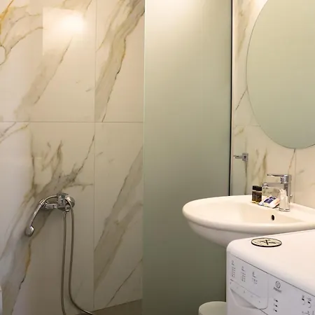 White Ruby Sea Side Apartment *